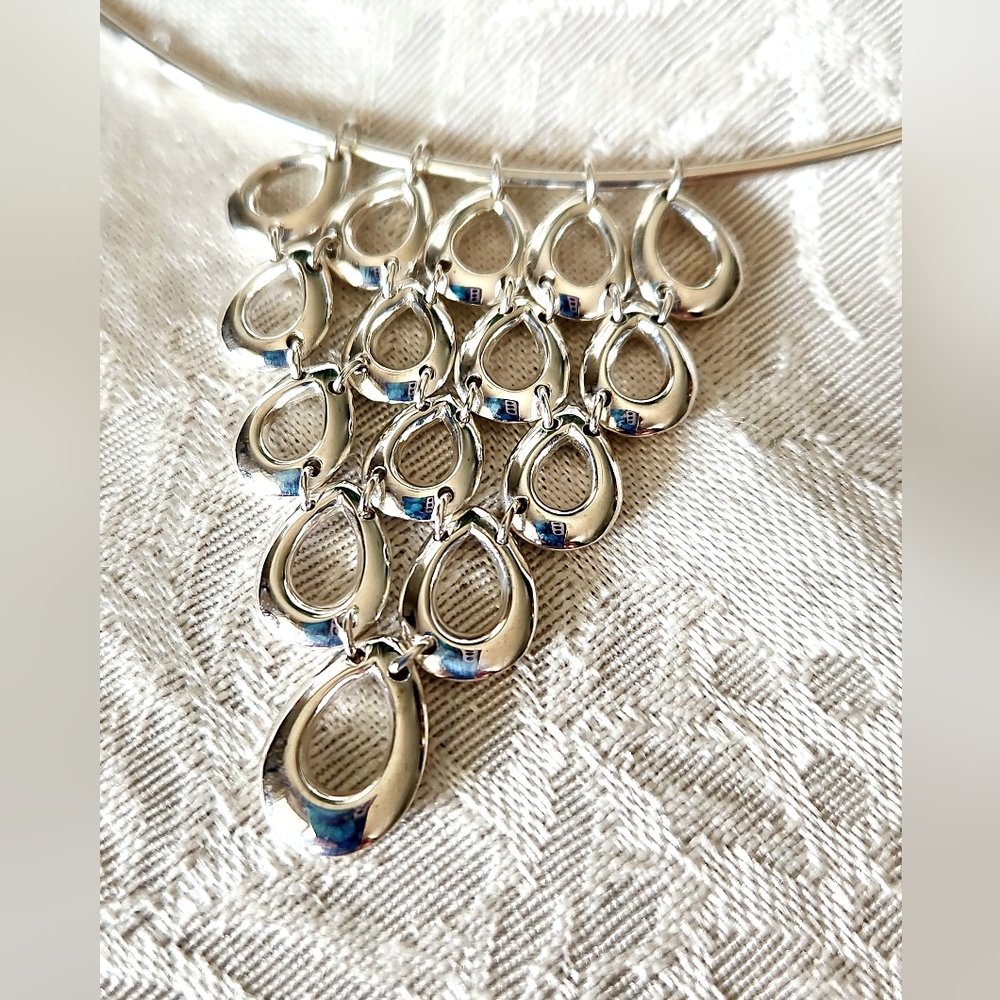 NWOT! QVC Designer RAGE 925 Sterling Silver Teardtop Collar Necklace!